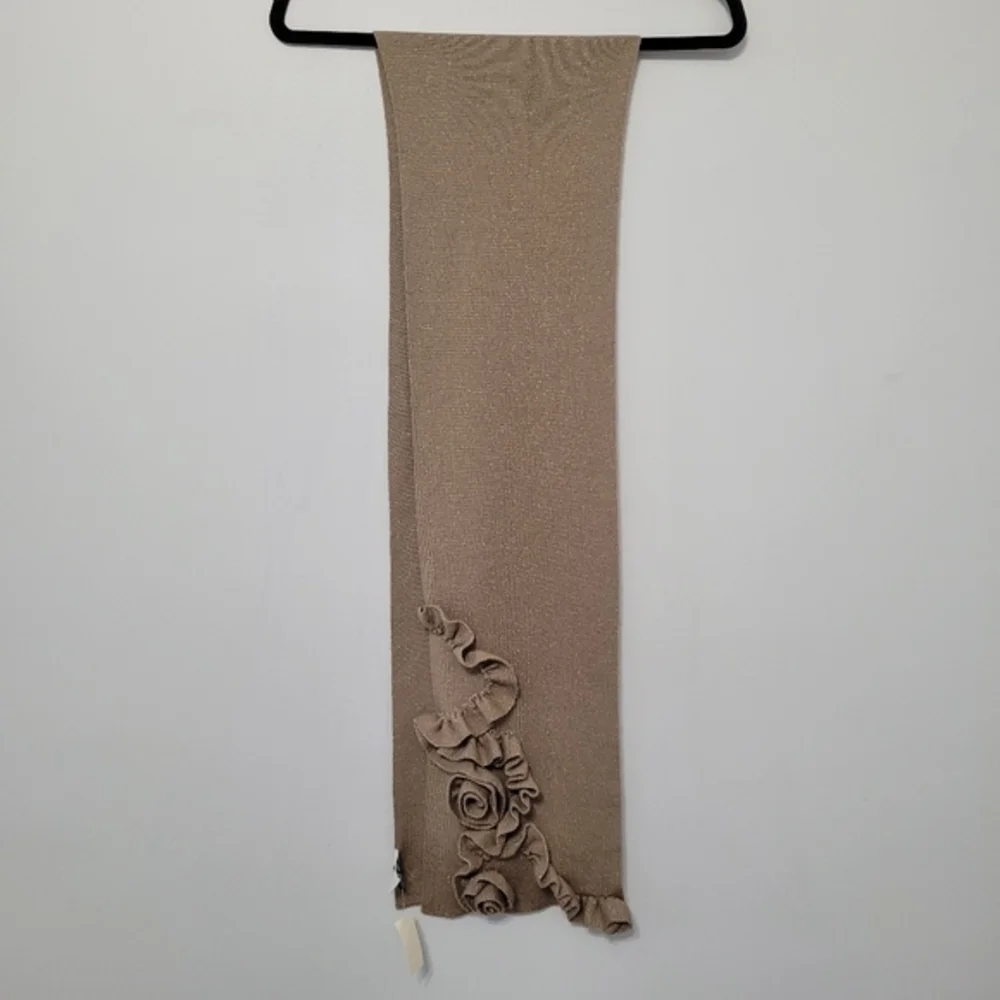 NWT Talbots Women's Scarf Wool Blend Metallic Gold‎ Tan Rosettes 3D Ruffles